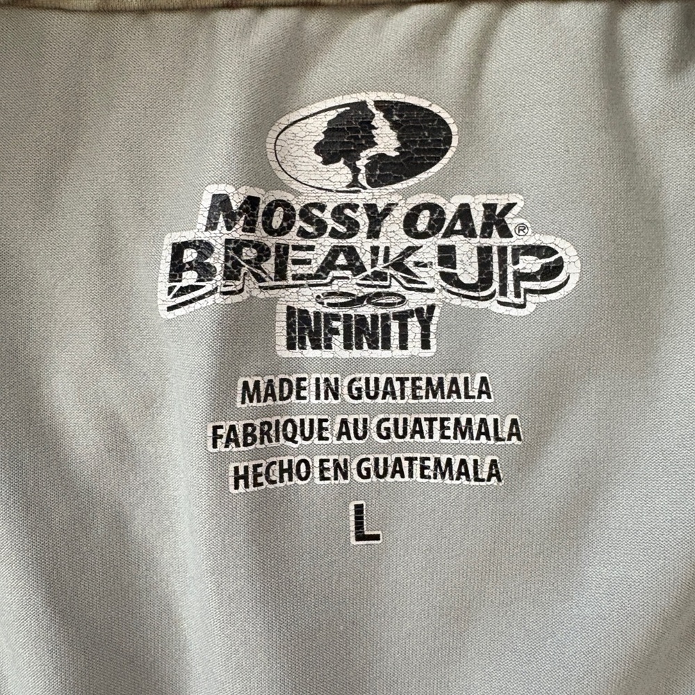 Mossy Oak Realtree Camo Half-Zip with Pink Trim - Picture 7 of 7